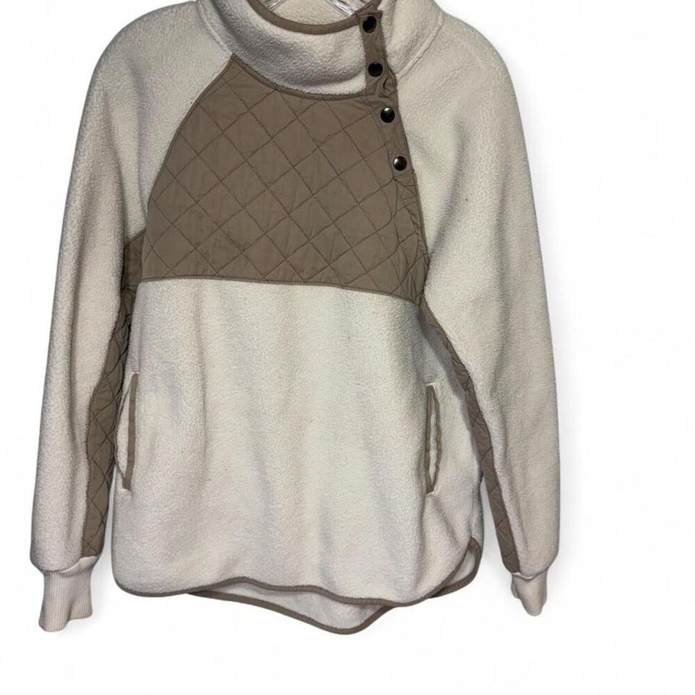 Abercrombie & Fitch Women's Medium Cream and White Pullover Button Sweatshirt